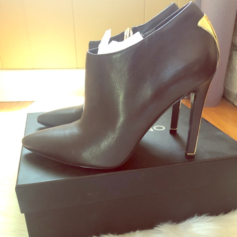Marciano Jaslene Boots Size 8